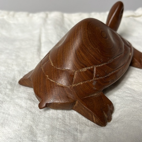 VINTAGE HAND CARVED WOODEN TURTLE TORTOISE FROM KENYA - Picture 2 of 8